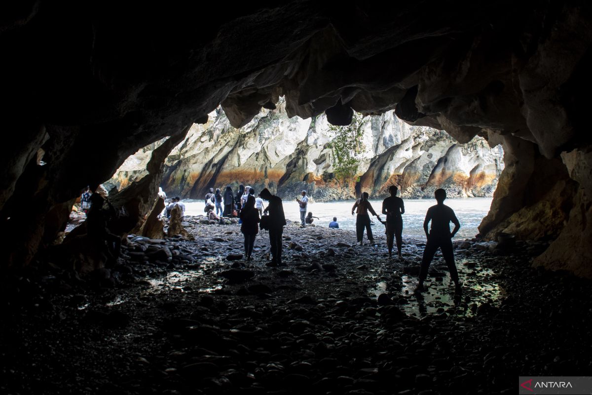 Geo Wisata Sanghyang Kenit tawarkan petualangan di aliran Sungai Citarum purba